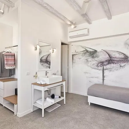 Comfy 4*